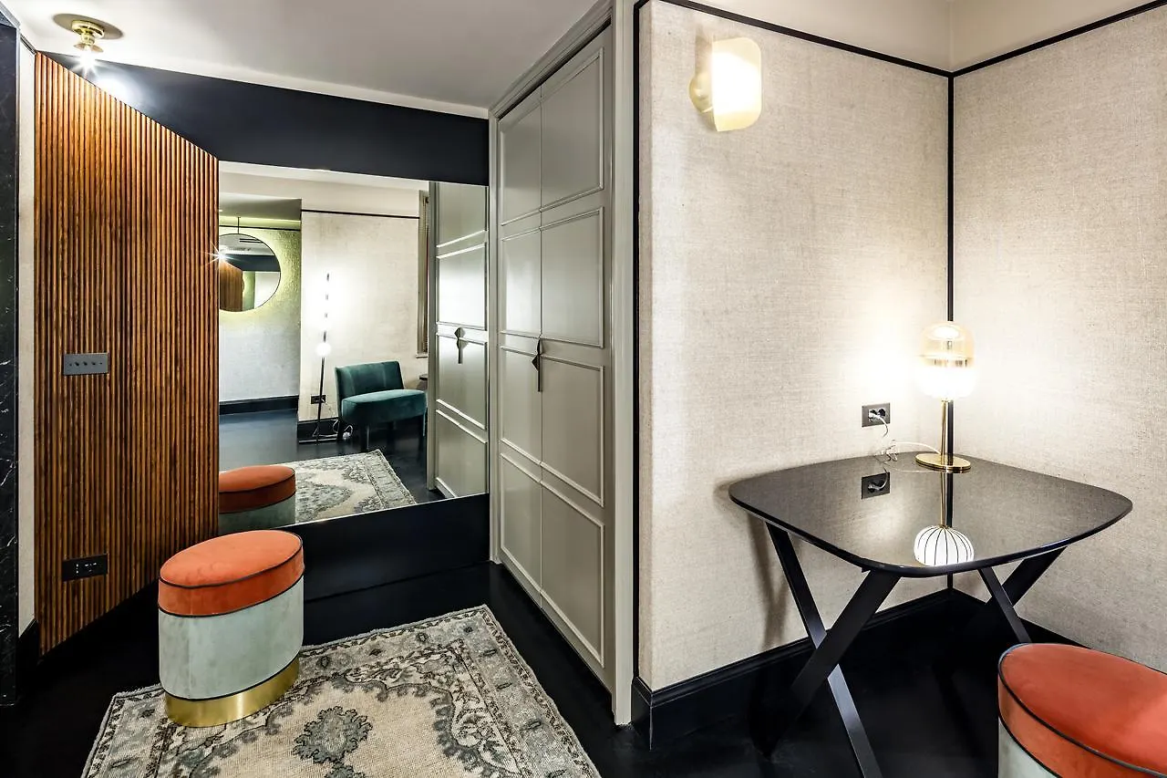 Locanda Pandenus Brera Milan 2*,  Italy