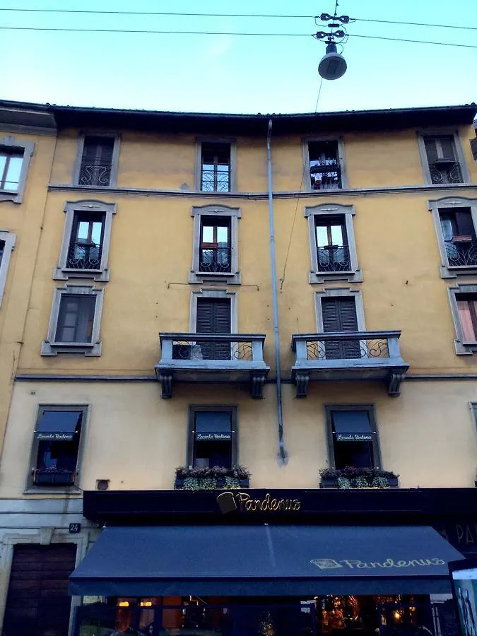 Bed & Breakfast Locanda Pandenus Brera Milan